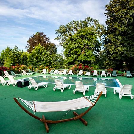 Hotel Marion Poiana Dumbraveni  Extérieur photo