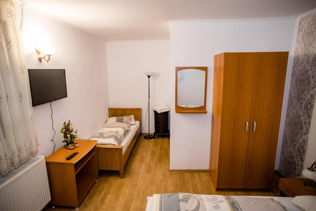 Hotel Marion Poiana Dumbraveni  Extérieur photo